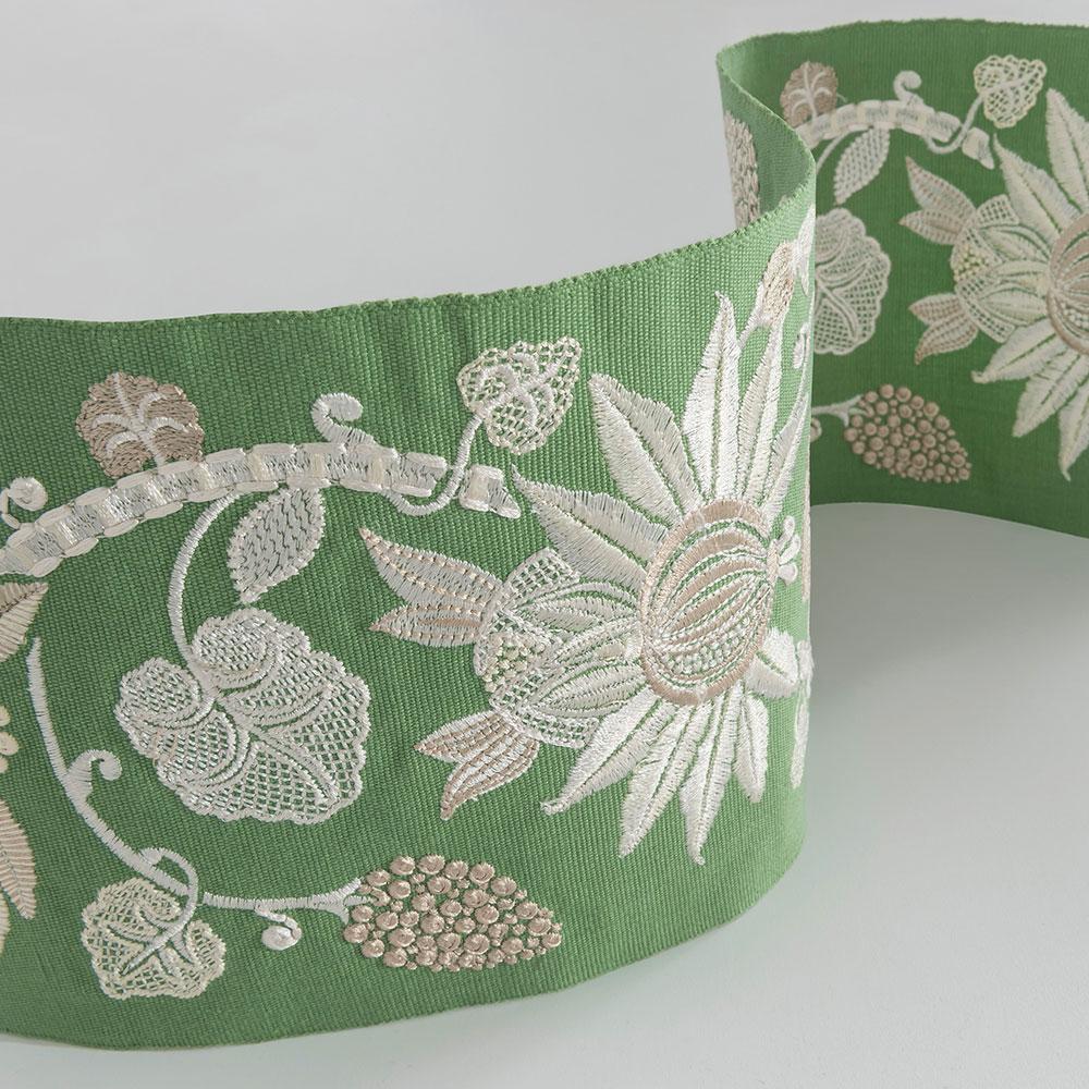 Trimming Trianon Floral Green/Cream/Ivory NCT516-02